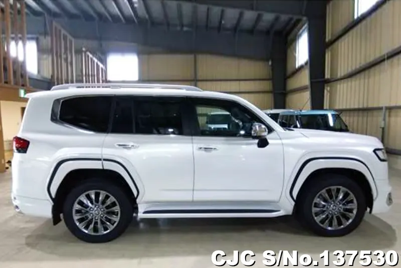 2024 Toyota / Land Cruiser Stock No. 137530