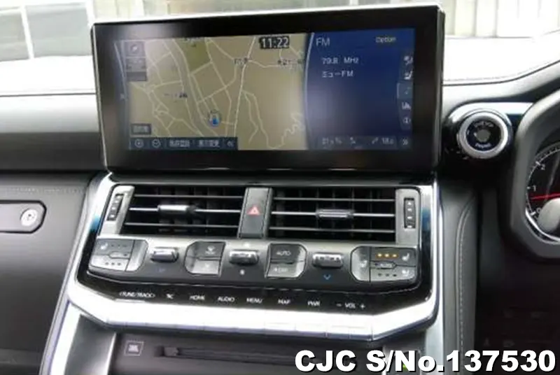 Toyota Land Cruiser in Pearl for Sale Image 8