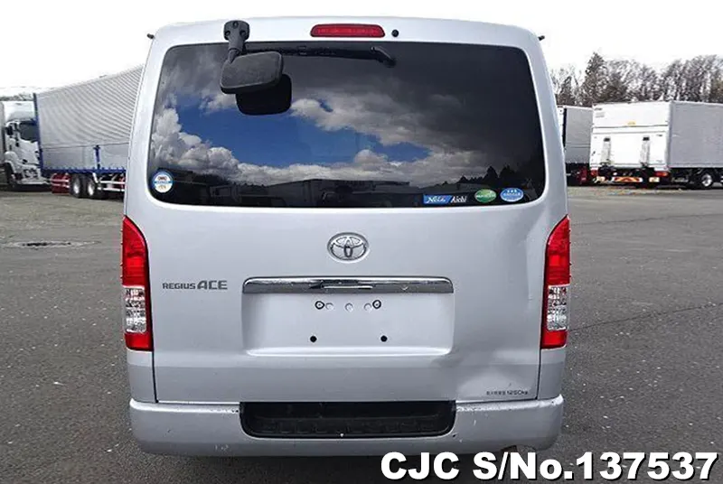 2017 Toyota / Hiace Stock No. 137537