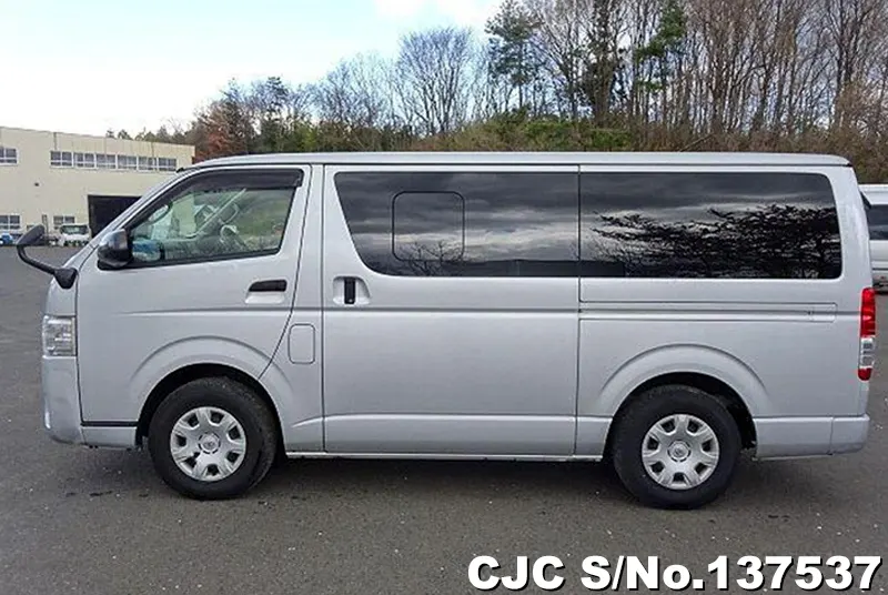 2017 Toyota / Hiace Stock No. 137537