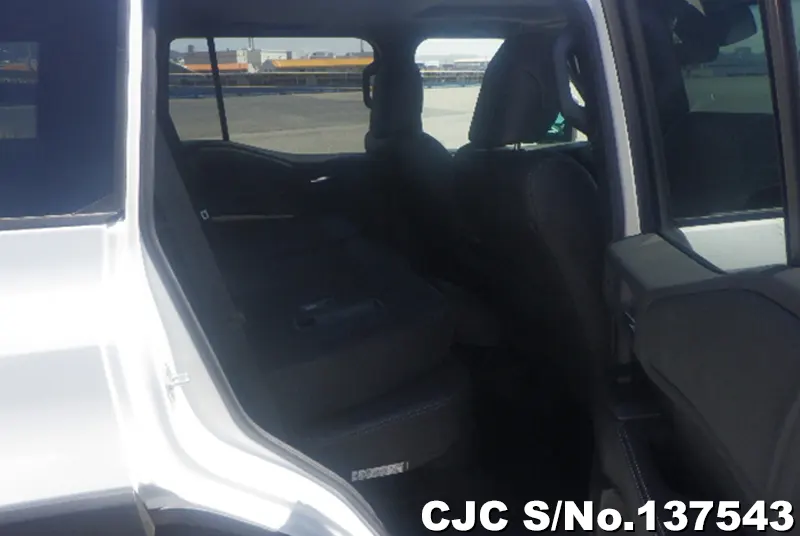 Toyota Land Cruiser 250 in Pearl for Sale Image 7