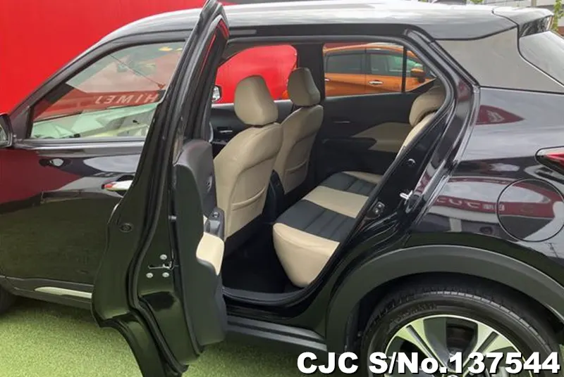 2023 Nissan / Kicks Stock No. 137544