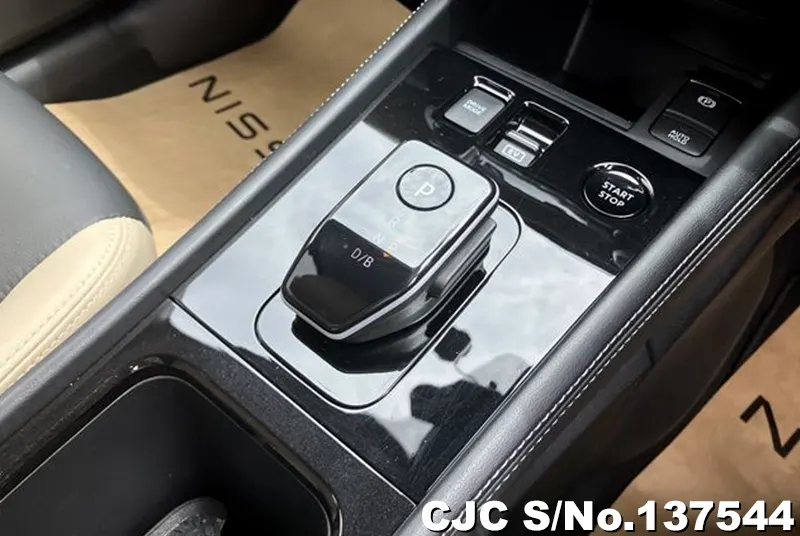 2023 Nissan / Kicks Stock No. 137544