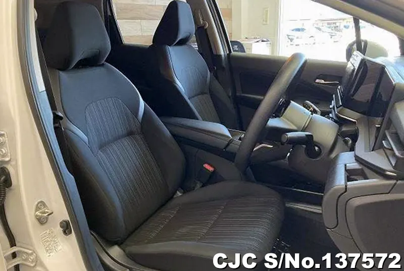 Nissan Note in White for Sale Image 7