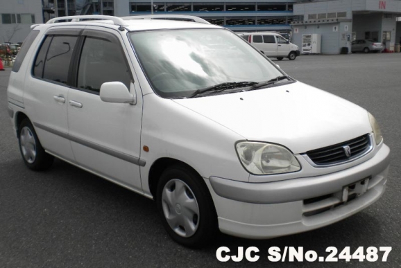 2000 Toyota / Raum Stock No. 24487