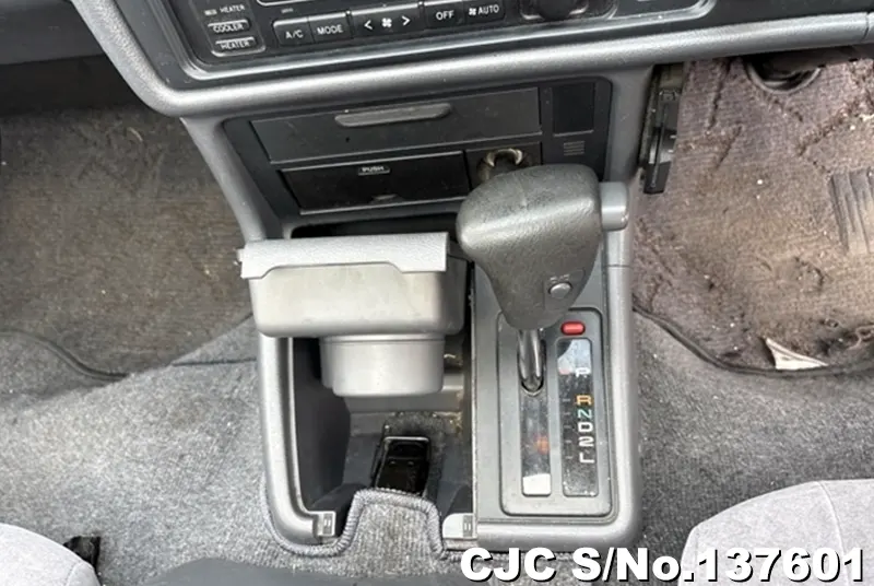 2002 Toyota / Hiace Stock No. 137601