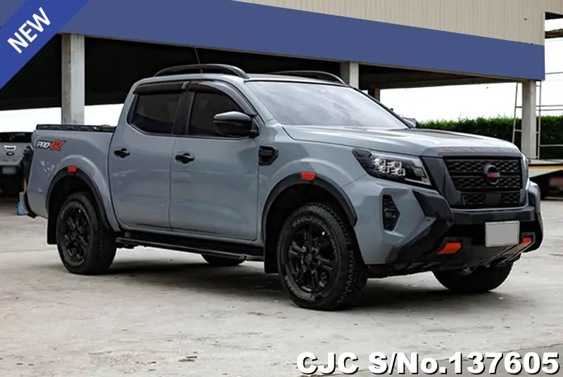 Nissan / Navara auto