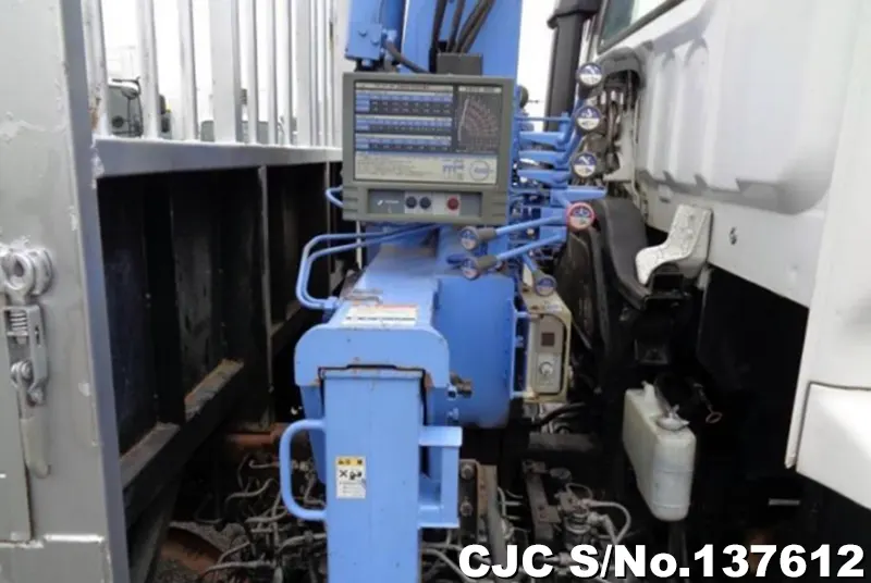 2005 Isuzu / Elf Stock No. 137612