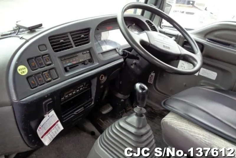2005 Isuzu / Elf Stock No. 137612