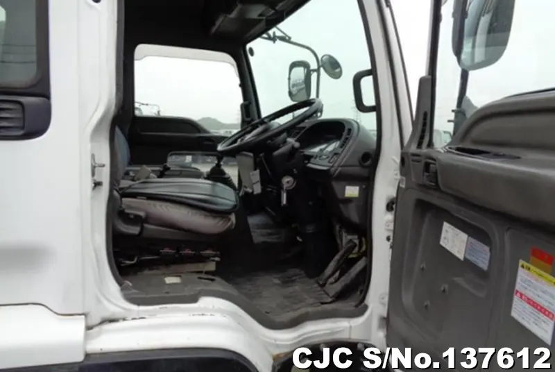 2005 Isuzu / Elf Stock No. 137612