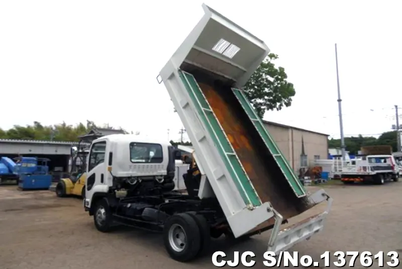 2015 Isuzu / Forward Stock No. 137613