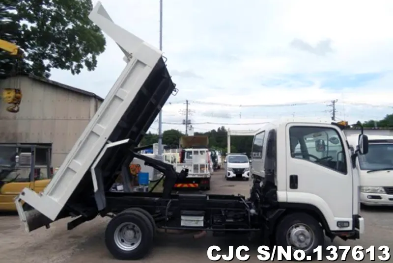 2015 Isuzu / Forward Stock No. 137613