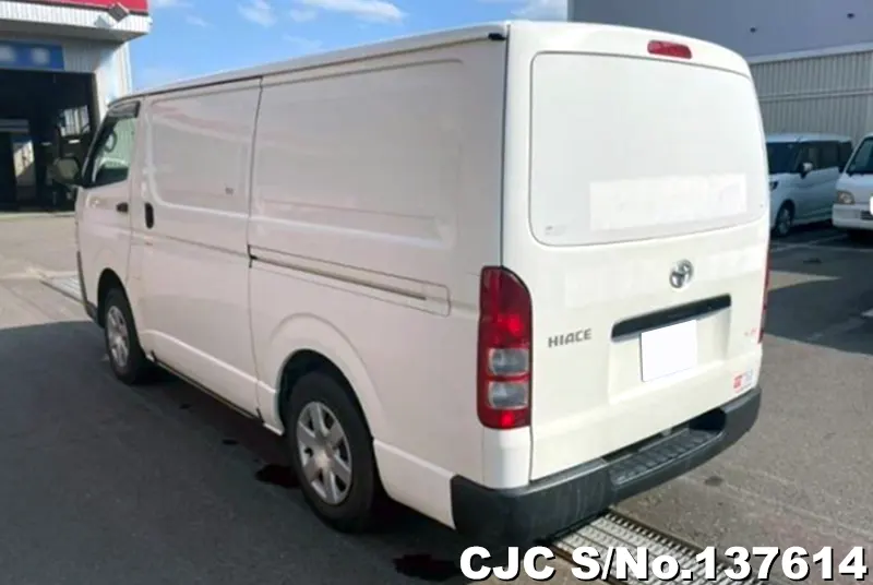 2017 Toyota / Hiace Stock No. 137614