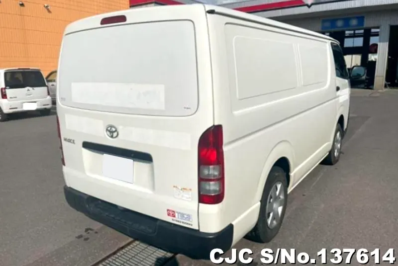 2017 Toyota / Hiace Stock No. 137614