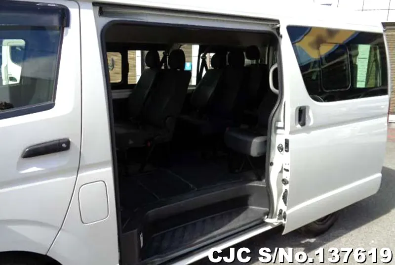 2016 Toyota / Hiace Stock No. 137619
