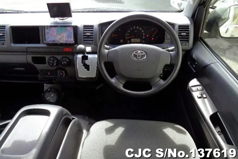 2016 Toyota / Hiace Stock No. 137619