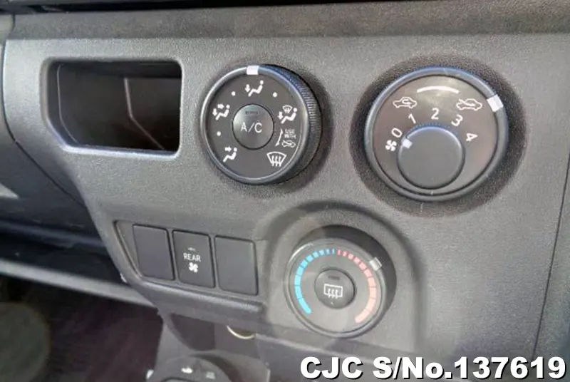 2016 Toyota / Hiace Stock No. 137619