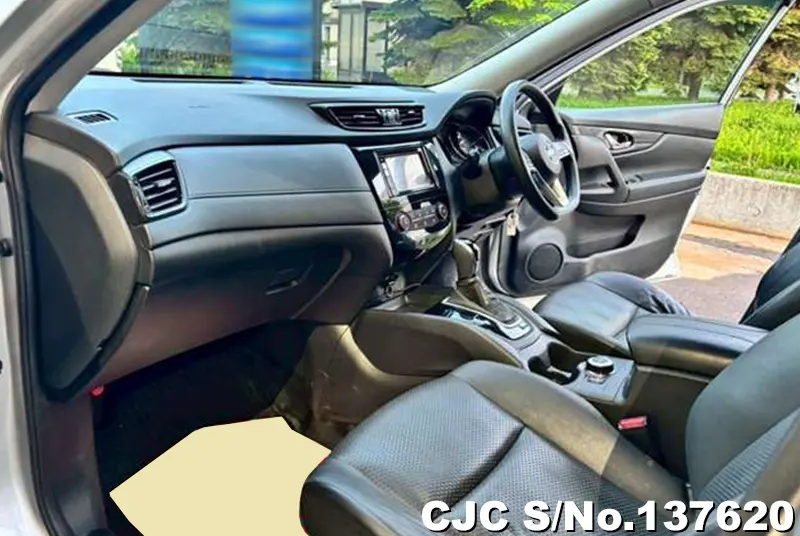 2021 Nissan / X-Trail Stock No. 137620