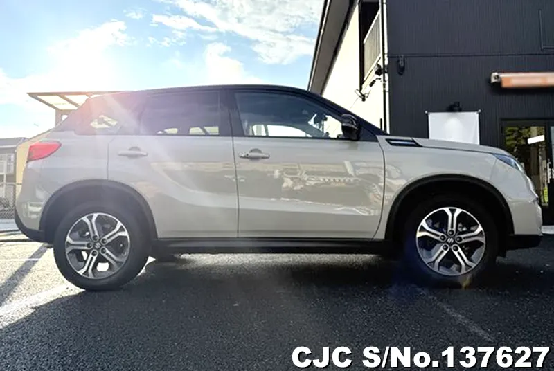 2018 Suzuki / Escudo Stock No. 137627