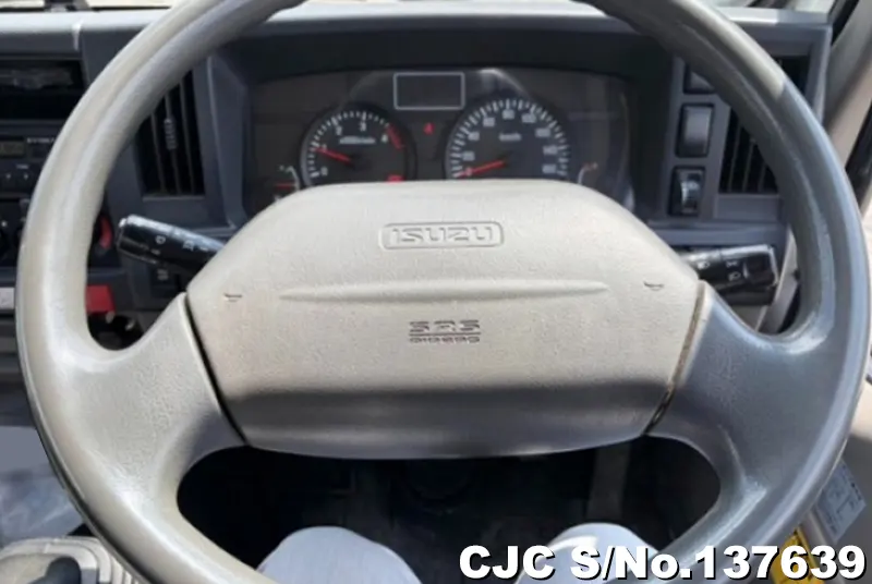 2013 Isuzu / Elf Stock No. 137639