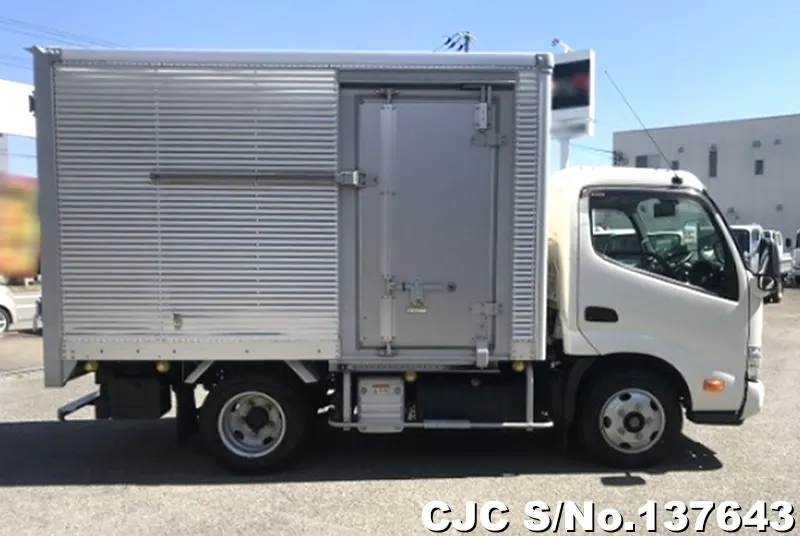 2022 Hino / Dutro Stock No. 137643