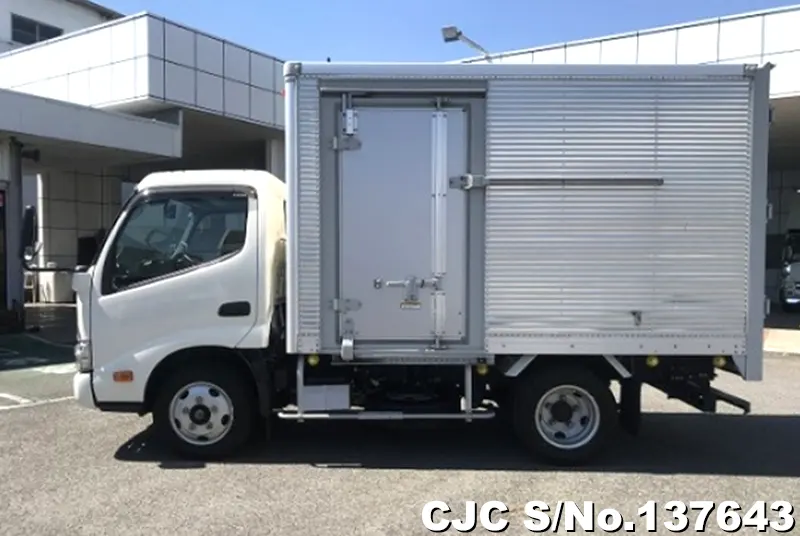 2022 Hino / Dutro Stock No. 137643