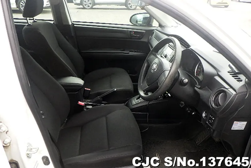 2021 Toyota / Corolla Axio Stock No. 137645