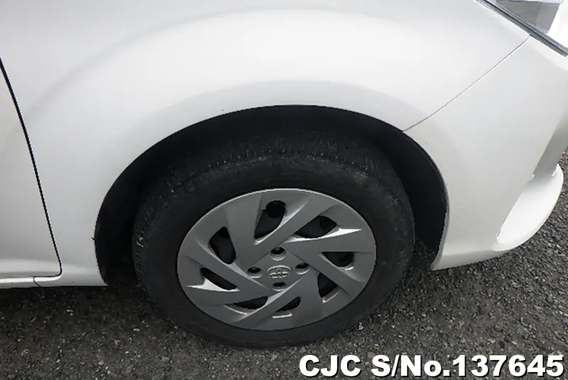 2021 Toyota / Corolla Axio Stock No. 137645