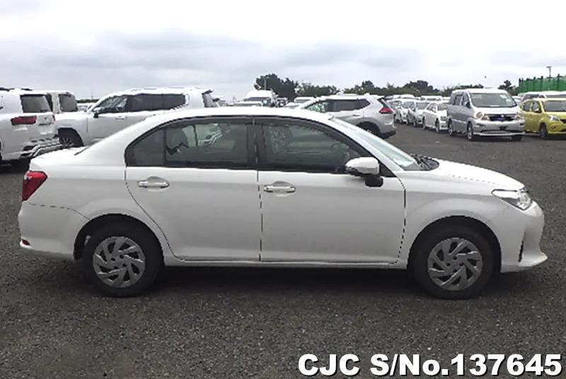 2021 Toyota / Corolla Axio Stock No. 137645