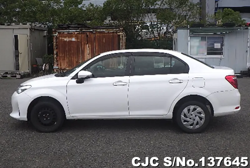 2021 Toyota / Corolla Axio Stock No. 137645