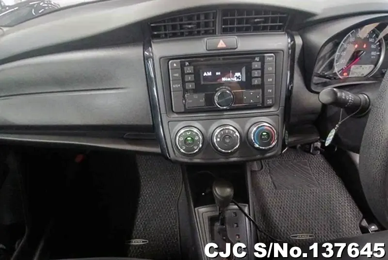 2021 Toyota / Corolla Axio Stock No. 137645