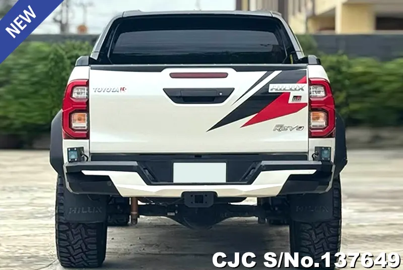 Toyota Hilux in White for Sale Image 5