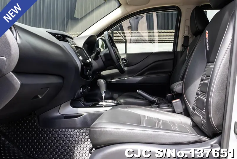 Nissan Navara in Stealth Grey for Sale Image 9