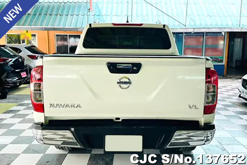 Nissan Navara in White for Sale Image 3
