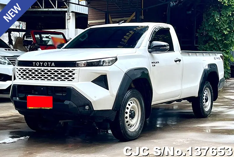 Toyota Hilux in White for Sale Image 3