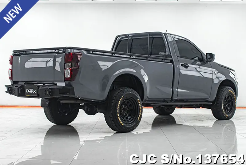 Isuzu D-Max in Gray for Sale Image 1