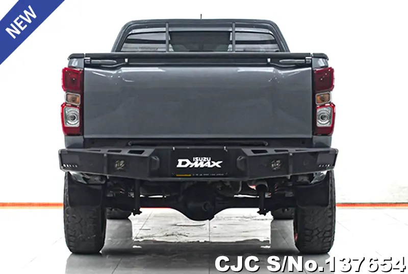 Isuzu D-Max in Gray for Sale Image 3