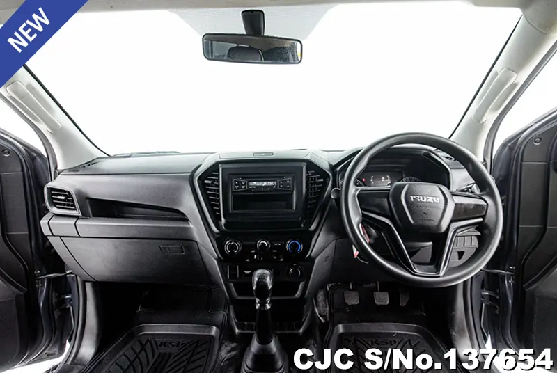 Isuzu D-Max in Gray for Sale Image 5