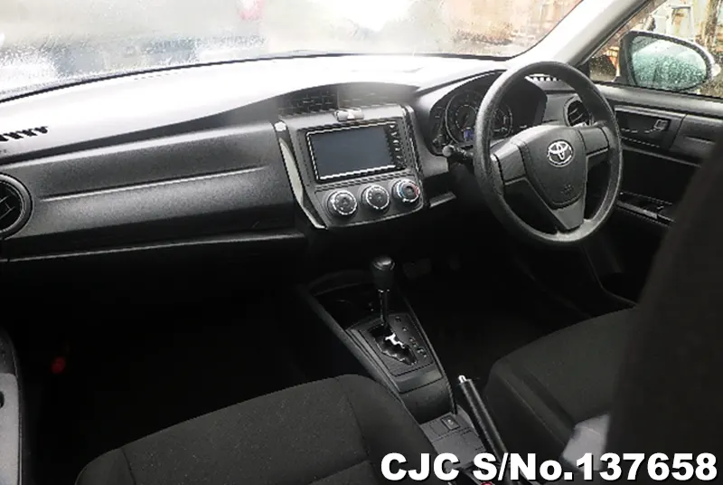 2021 Toyota / Corolla Axio Stock No. 137658