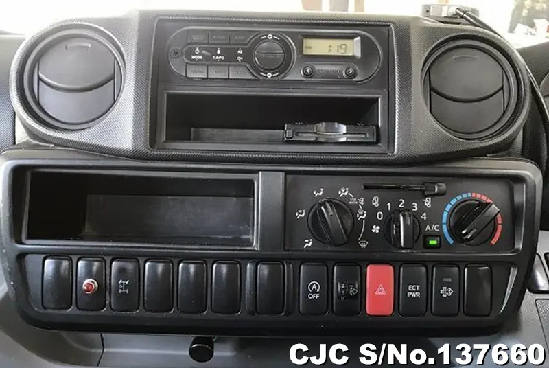 2018 Hino / Dutro Stock No. 137660