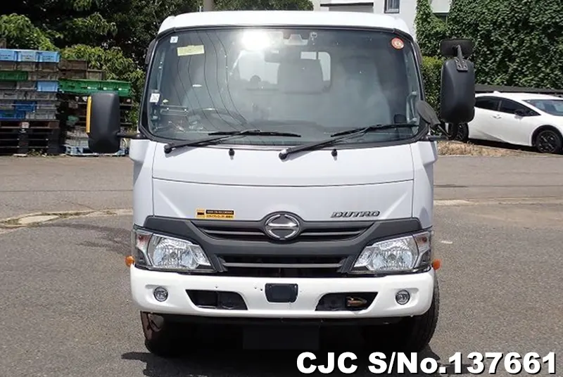 2017 Hino / Dutro Stock No. 137661