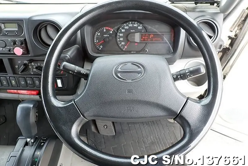 2017 Hino / Dutro Stock No. 137661