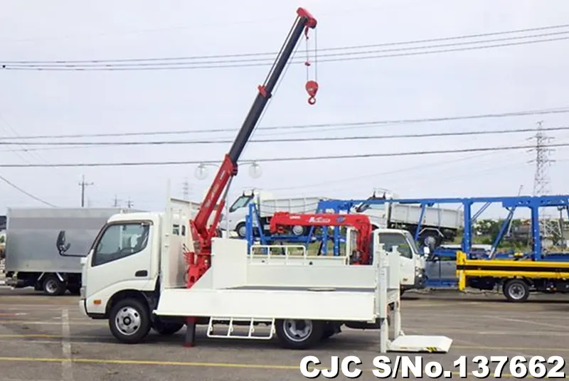 2016 Hino / Dutro Stock No. 137662