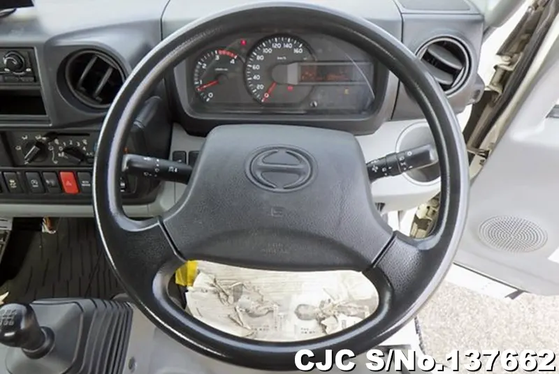 2016 Hino / Dutro Stock No. 137662