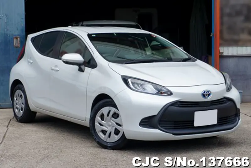 Toyota / Aqua 2022