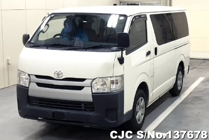 2015 Toyota / Hiace Stock No. 137678