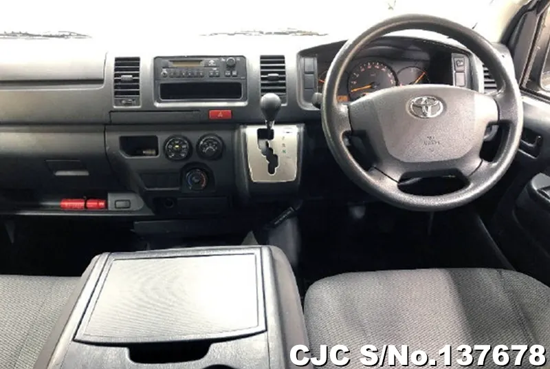 2015 Toyota / Hiace Stock No. 137678