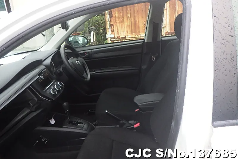 2021 Toyota / Corolla Axio Stock No. 137685