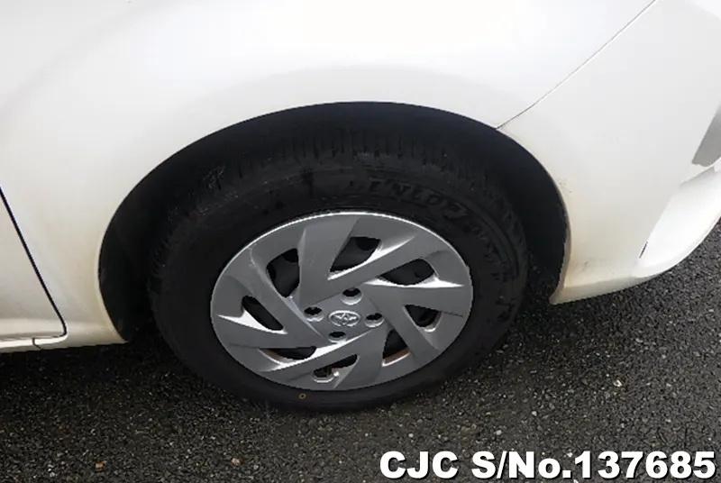 2021 Toyota / Corolla Axio Stock No. 137685
