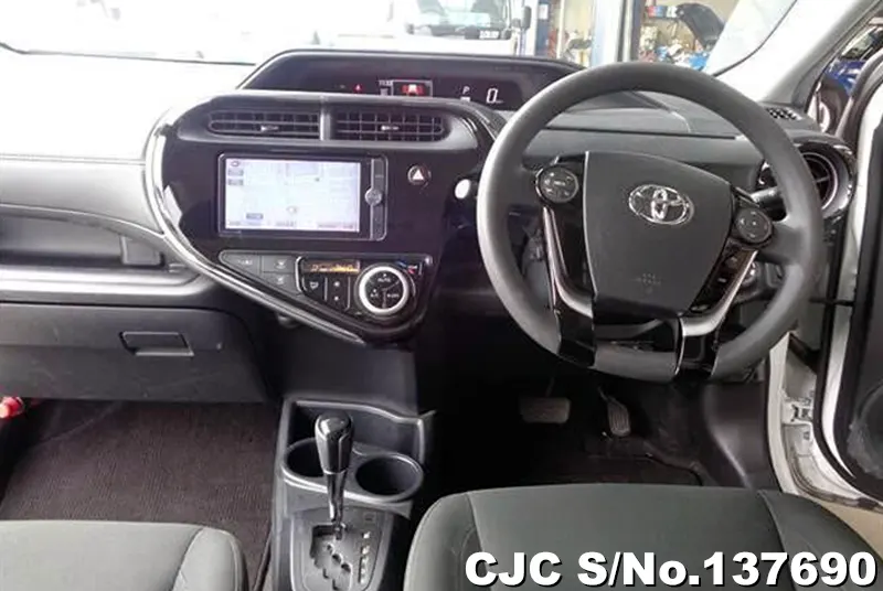 2020 Toyota / Aqua Stock No. 137690